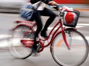 Altermove a décidé de mettre le paquet pour promouvoir le vélo en ville.